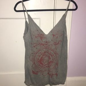 Women’s flowy tank top